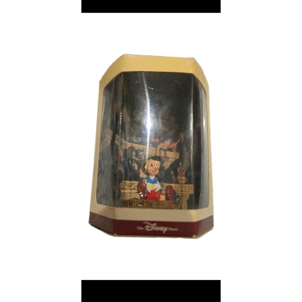 Vintage WALT DISNEY TINY KINGDOM PINOCCHIO FIGURINE New Old Stock